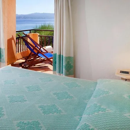 Three-room Flat With Sea View Il Mirto * 帕劳